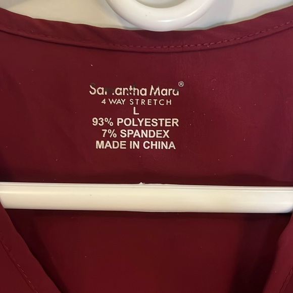 Burgundy scrub top - Picture 3 of 3